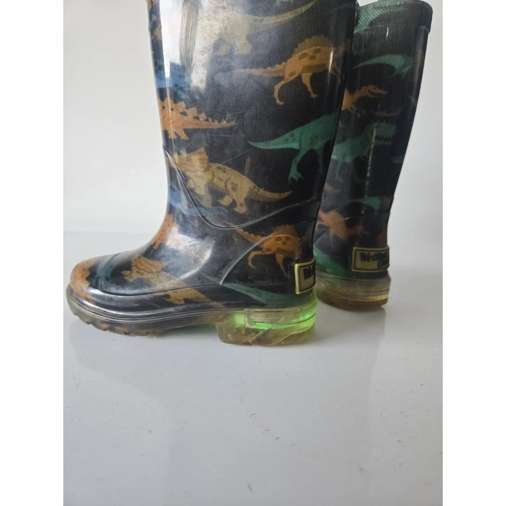 Western Chief Dino Stomp Light Up Rain Boots Kids Size 6 Black Dinosaur Pull On